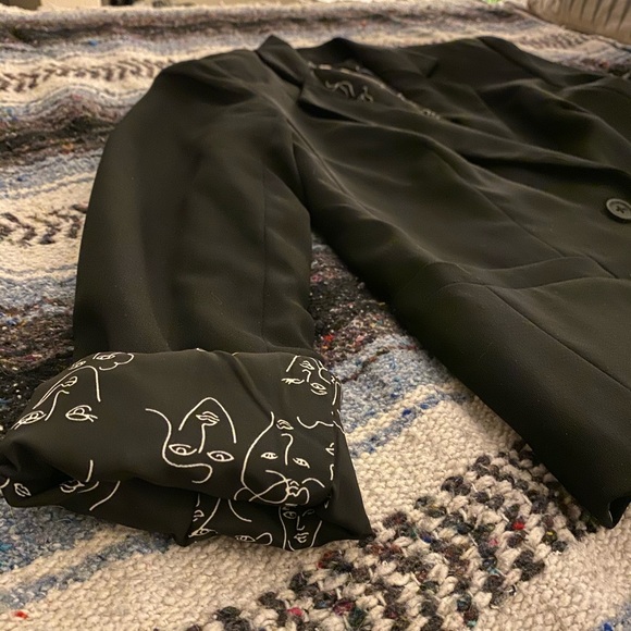 Black Blazer - Picture 2 of 3